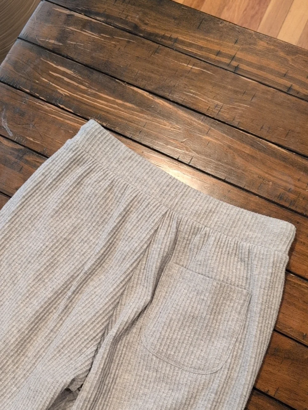 Alo Muse Sweatpant Jogger Athletic Heather Gray
